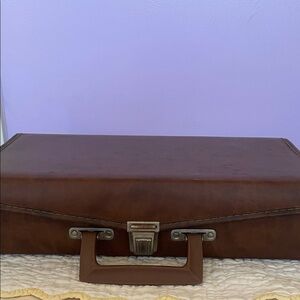 Classic Brown Leather cassette case